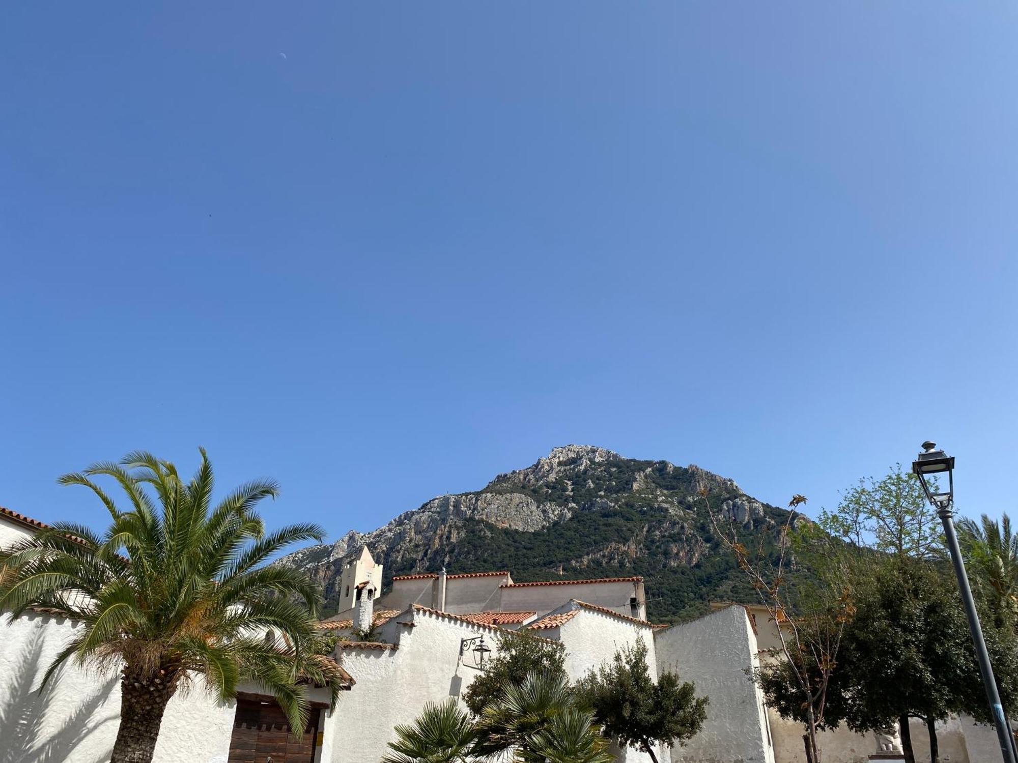 Casa Lia - Independent Apartment In The Gulf Of Orosei Galtelli Bagian luar foto